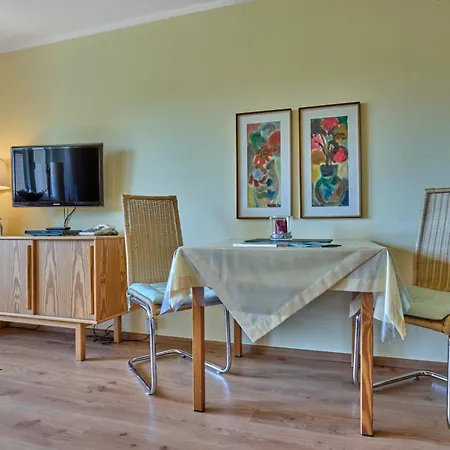 Haus Carola Apartman *